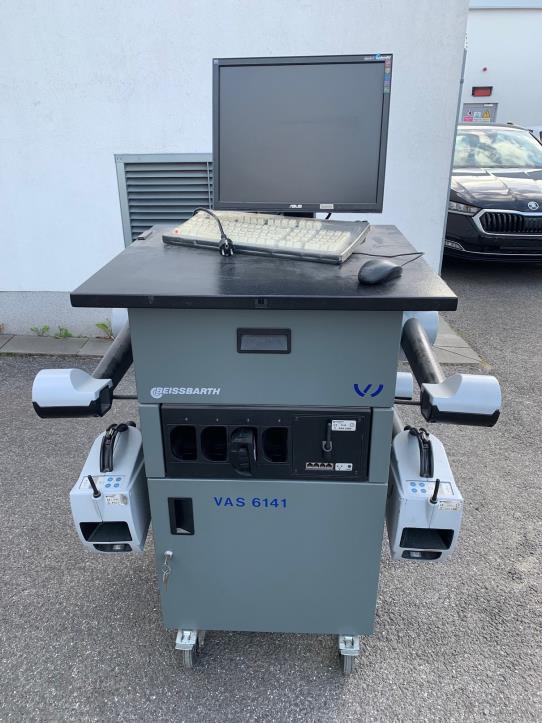 Kovoobrábecí stroje a pracovní obuv-2